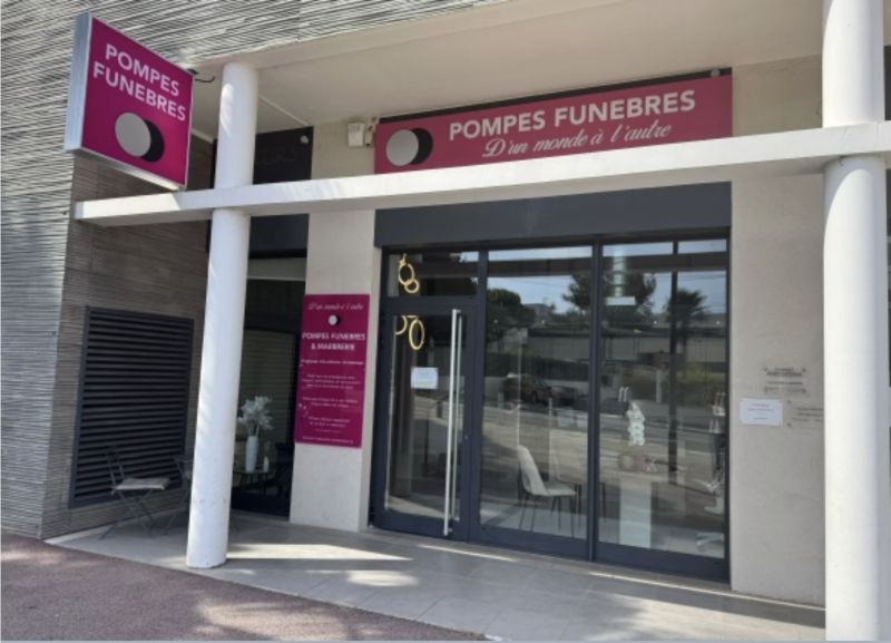 Photo Pompes Funèbres d'Un Monde à l'Autre